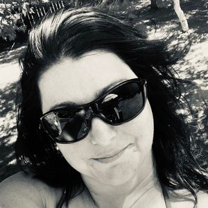 Meet your Posher, Genevieve